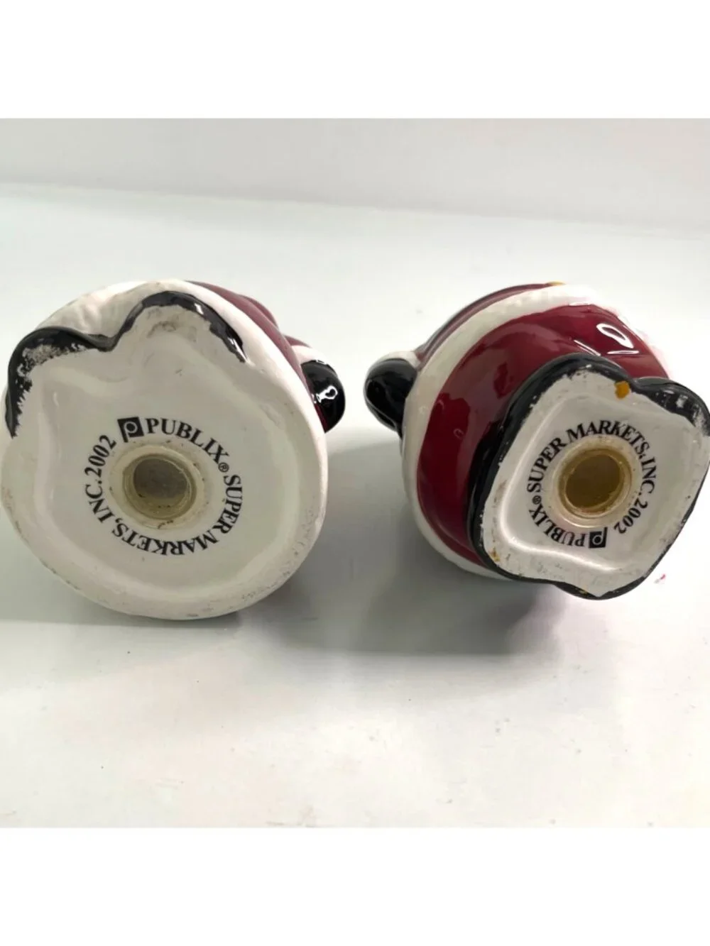 Vintage Publix Santa and Mrs Claus Ceramic Salt / Pepper Set Holiday Collectible